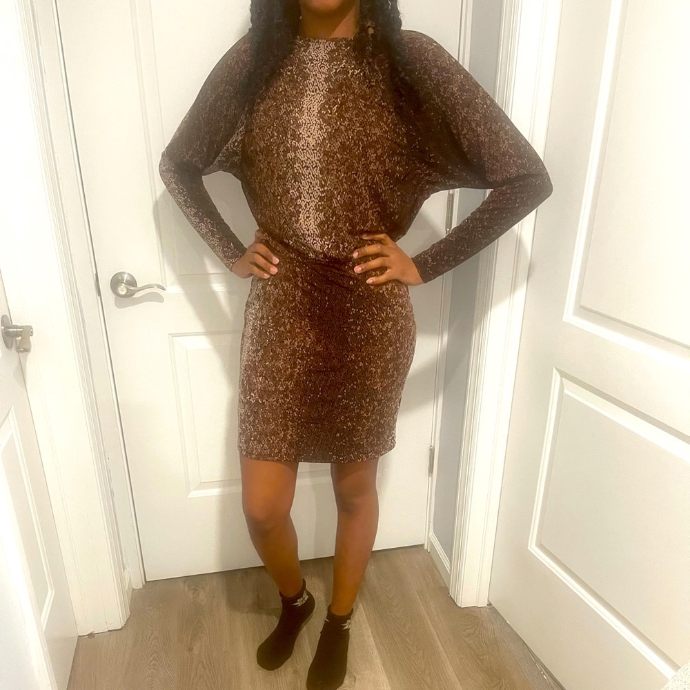 New with tag H&M brown a black dress multi purpose dress.